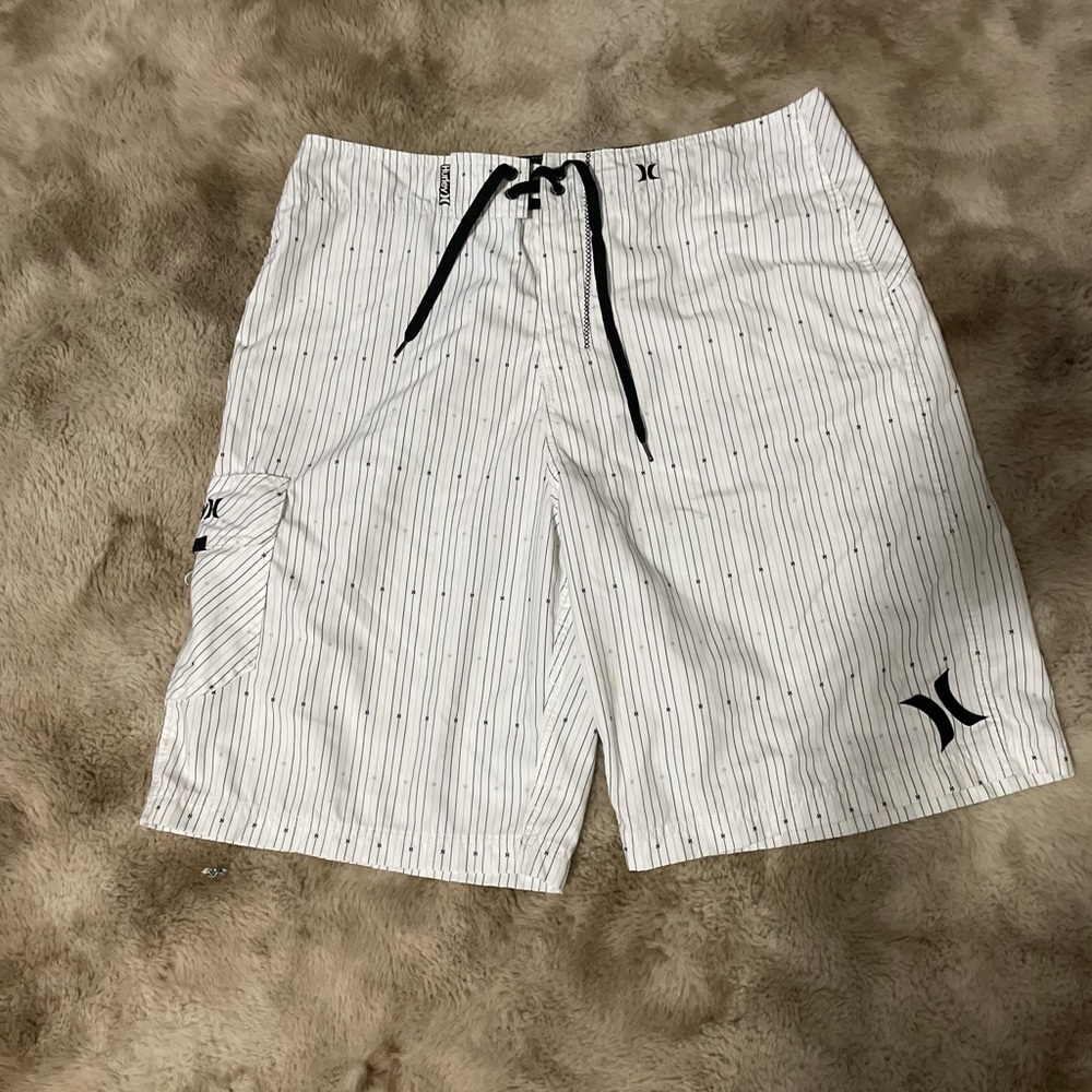 Hurley mens white with black print shorts